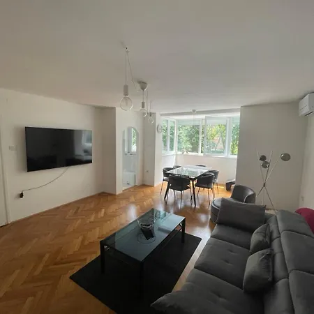 Apartman Tartini *